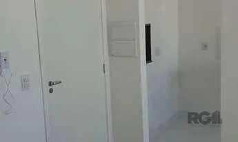 Imagem 2: Apartamento 2 dormitórios com suíte, sacada e churrasqueira