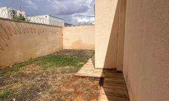 Imagem 7: Casa 3 quartos, 1 suíte, garagem grande, área de serviço e varanda coberta, armários