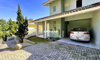 Imagem: Casa semi mobiliada em condomínio fechado