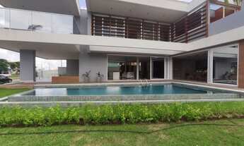 Imagem 2: Casa em condomínio fechado com 4 suítes + DCE, 4 vagas, 596 m2 de área construída