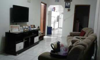 Imagem 4: Alugo ótima casa bem localizada no bairro Goiás 700,00 tratar com Silvia