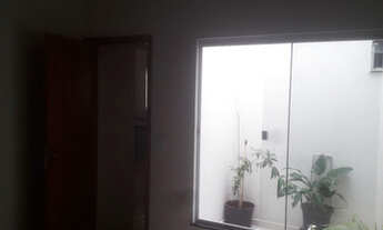 Imagem 2: Casa de esquina Casa com 2 dormitórios