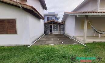 Imagem 4: 2 Casas Belissimas para venda no centro de Garopaba