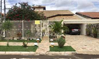 Imagem: CASA TERREA COM EXCELENTE AREA DE LAZER