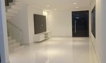 Imagem 2: Casa de condomínio para venda tem 270 metros quadrados com 4 quartos