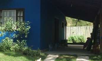 Imagem 2: Casa de alvenaria de dois pavimentos a venda na Guarda do Embaú