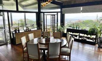 Imagem 15: Charmosa casa assinada por Zanina Caldas com encantadora vista panorâmica!