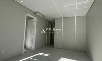 Imagem 2: Loja no centro, 4 salas, atendimento, recepção, banheiro, 4 ar split, luminárias e 3 vagas