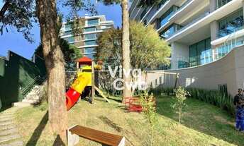 Imagem 5: Apartamento com 288m² Privativos, 3 Suítes e 4 Vagas no Barigui