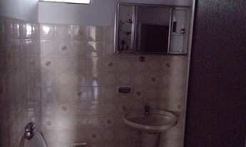 Imagem 2: Casa para venda possui 160 metros quadrados com 3 quartos em Setor Castelo Branco - Goiâni