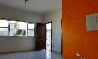 Imagem 7: Sobrado imponente bem localizado