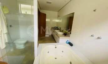 Imagem 7: Casa de condomínio para venda com 418 metros quadrados com 4 quartos