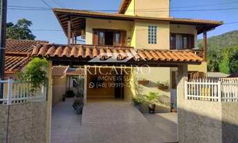 Imagem 2: Casa para Venda em Florianópolis, Ribeirão da Ilha, 4 dormitórios, 3 banheiros, 1 vaga
