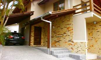 Imagem 2: Lindo imóvel no centro de Pomerode, possível para implantação de Pousada