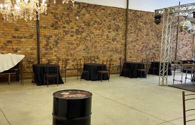 Imagem 2: Centro comercial para aluguel tem 400 metros quadrados em Cachoeirinha - Belo Horizonte