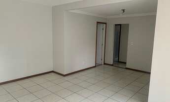 Imagem 4: Vendo apartamento amplo 3 quartos sendo 1 suíte elevador vaga