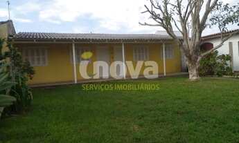 Imagem: CASA COM 5 DORMITÓRIOS PRÓXIMO A PRAÇA