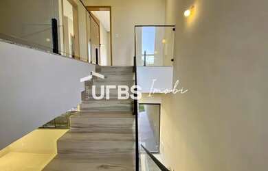 Imagem 4: Sobrado para venda possui 195 metros quadrados com 3 quartos em Cidade Jardim - Goiânia