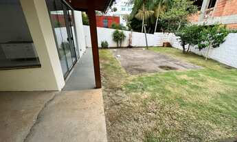 Imagem 4: Casa em Cacupé Casa com 3 dormitórios