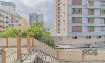 Imagem 6: Apartamento de três dormitórios no bairro Floresta em Porto Alegre