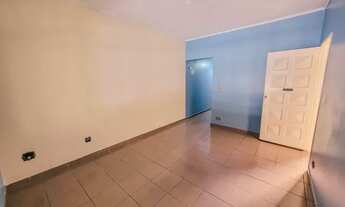 Imagem 6: Cód.: 13142 - Sobrado de 180m² com 03 dormitórios e planejados, 02 vagas de garagem. Jardi