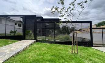 Imagem 2: Casa para venda possui 657 metros quadrados com 4 quartos em Jardim Atlântico - Belo Horiz