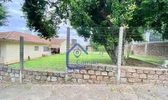 Imagem 2: Amplo pátio com 02 casas no bairro Marechal Rondon, Canoas