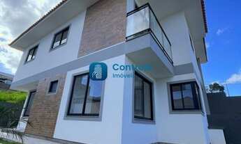 Imagem: SM/Sobrado recém construído com 03 dormitórios