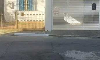 Imagem 5: Casa Térrea 45 mts com 1 dormitório e garagem com portão automatizado - 1 auto !! Parada I