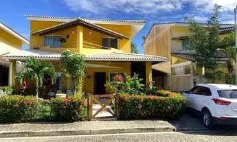 Imagem 1: Casa em Buraquinho com 4 quartos e 3 suítes, 190,00 m² à venda por R$ 950.000,00