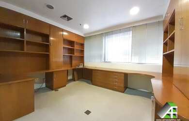 Imagem 3: ITAIM-BIBI: Escritório com 103m2 disponível para VENDA