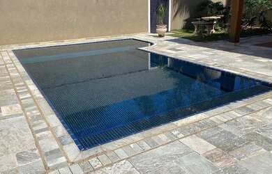 Imagem 3: Casa de condomínio sobrado para aluguel e venda tem 415 metros quadrados com 4 quartos