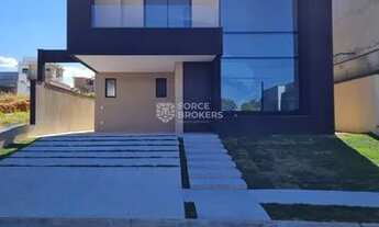 Imagem 1: Sobrado com 3 Dormitórios, sendo 1 suíte com closet e piscina