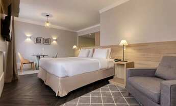 Imagem 1: APARTAMENTO NO LA RESIDENCE PAULISTA TOTALMENTE MOBILIADO E SEM FIADOR