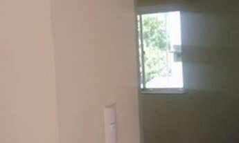 Imagem 4: Cód. 393 Vila Laura 2/4 com Piso Porcelanato e Garagem Coberta