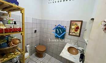 Imagem 6: Casa no Bairro Lagoa Nova, com 250m2 de área Const. e 310m2 de Terreno com 4/4 (3s