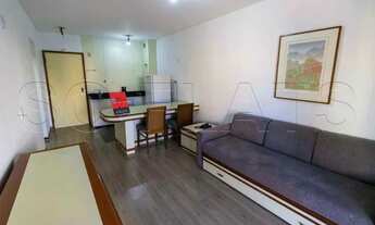 Imagem: Flat mobiliado com arrumação de quarto