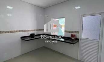 Imagem 5: Sobrado novo bem localizado com duas suítes