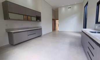 Imagem 2: Casa de condomínio para venda tem 150 metros quadrados com 4 quartos