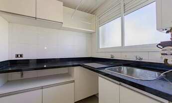 Imagem 2: Apartamento para venda possui 123 metros quadrados com 3 quartos em Mossunguê - Curitiba