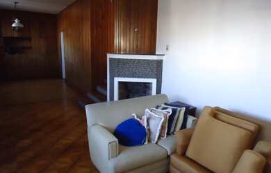 Imagem 5: Casa Valparaíso, local nobre, Rua Simon Bolivar, excelente preço - Petrópolis - RJ