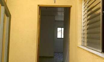 Imagem 2: Apartamento na Avenida Mazzei - 1,3km do Metro Tucuruvi com dois quartos, sala e cozinha