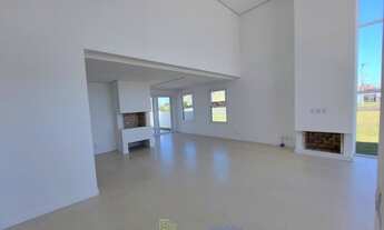 Imagem 4: Linda casa, térrea, 202,00m², quatro quartos, sendo dois suíte, pronta para morar. R$-1.45
