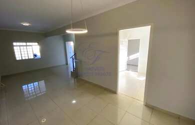 Imagem 3: Casa de condomínio para venda tem 175 metros quadrados com 3 quartos