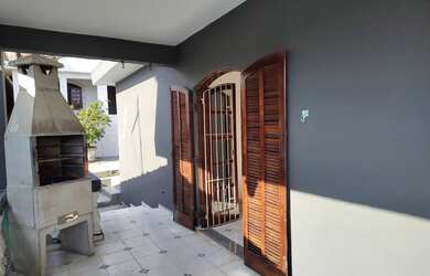 Imagem 2: Casa com garagem + Salão Comercial em Jd. Santista, Mauá (Próx. à Av. Barão