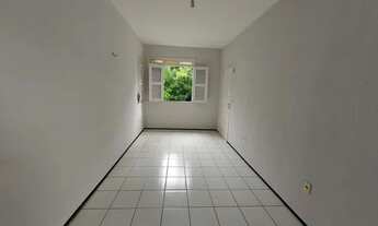 Imagem 2: Apartamento para aluguel ou venda com 2 quartos no Quintinho Cunha