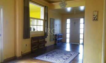 Imagem 4: Sobrado para Venda - 307m², 3 dormitórios, 4 vagas - Menino Deus