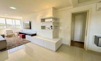 Imagem: Amplo apartamento com 3 box de garagem