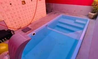 Imagem: Casa Térrea Geminada com Piscina e Churrasqueira