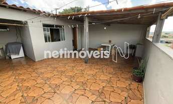 Imagem 2: Casa geminada com entrada independente e uma loja para renda extra